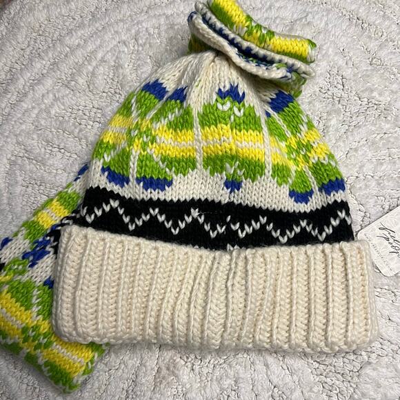 Free People Northern Lights Beanie + Scarf Hat Ivory Green Blue Yellow Black